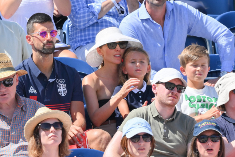 Novak sa Jelenom i decom uživa u Parizu: Nećete verovati koji sport su Đokovići gledali na Olimpijskim igrama!