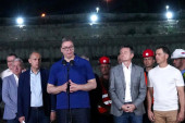 Vučić obišao gradilište Dečje bolnice Tiršova II: Radi se u tri smene, mora da se završi pre Expo izložbe!