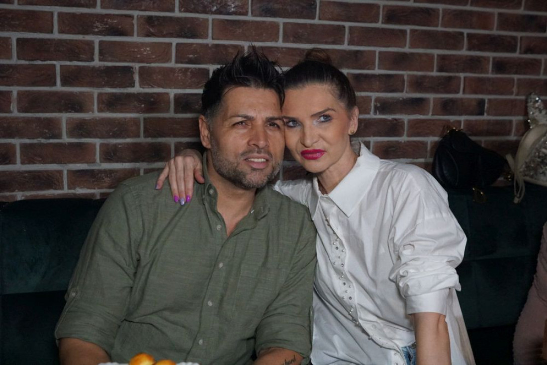 "Rođeni brat me je zlostavljao" Pevačica u suzama: "I dan-danas ne znam zašto on mene ne voli"