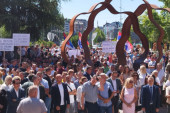Građani Severne Mitrovice: Ovim skupom šaljemo poruku mira (VIDEO)