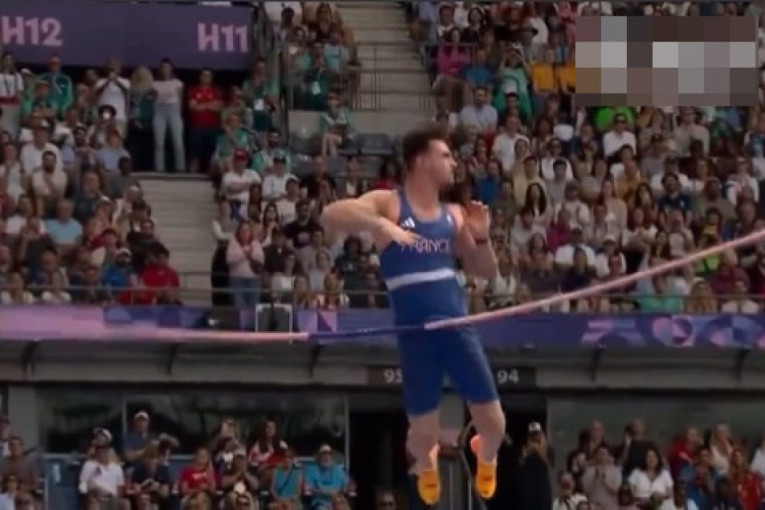 Obdareni olimpijac dobio bezobraznu ponudu: Zbog polnog organa ostao bez finala, a sada mu sajt za odrasle nudi 250.000 dolara!