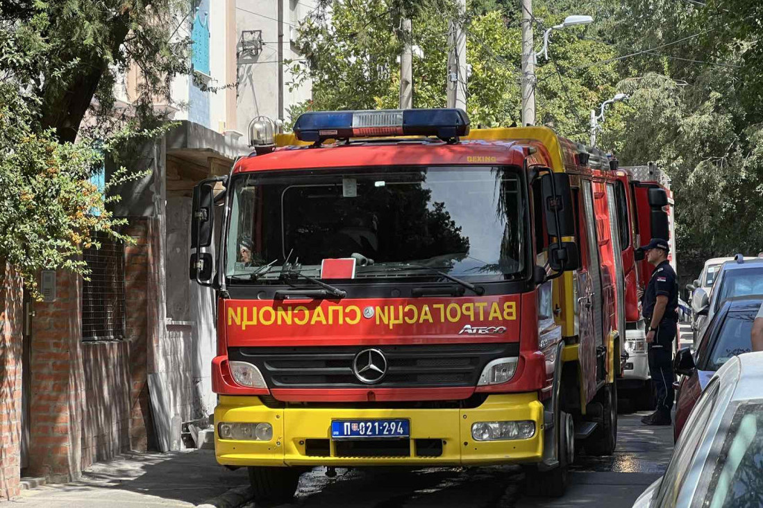 Nevreme napravilo haos u jednoj zemlji u regionu: Vetar čupao drveće, gromovi izazvali požare