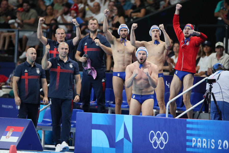 "Vi niste delfini, nego orke!": Ceca čestitala vaterpolistima ulazak u finale OI, evo ko se još oglasio! (FOTO)