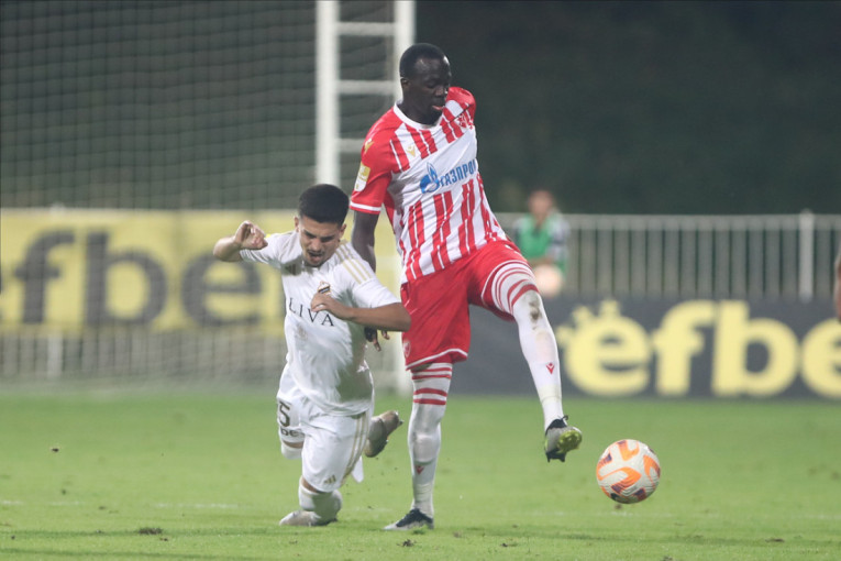 Napustio Beograd: Jedan od najboljih potpisao za slavni francuski klub!