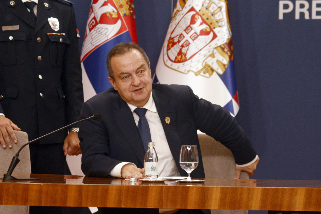 Dačić o protestu: Privedeno 19 osoba, među njima i dvoje stranih državljana!