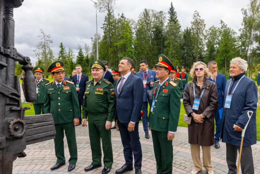 Vulin: "Srbi i Rusi su se sami izborili za slobodu u Drugom svetskom ratu, slobodu su doneli i drugim narodima"