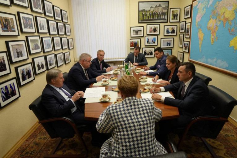 Vulin u poseti Moskvi:  Srbija jedina zemlja u Evropi koja nije postala deo antiruske histerije