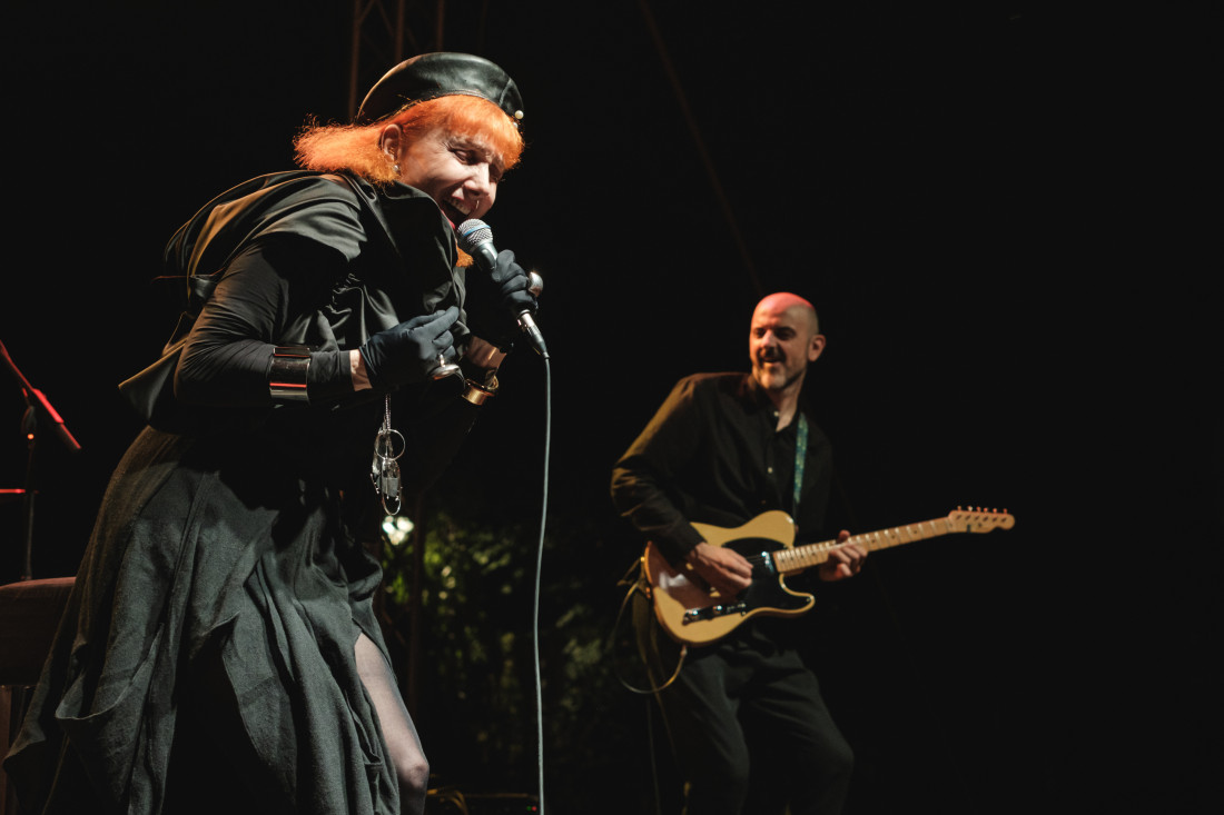 U vreloj avgustovskoj noći  uz munje i gromove Josipa Lisac nastupila u Beogradu: I dalje je ista "Boginja" (FOTO/VIDEO)