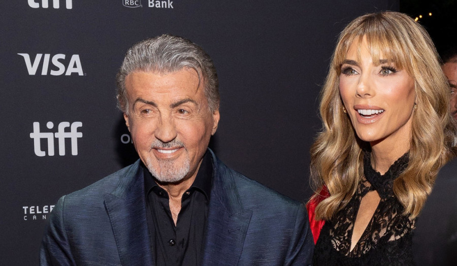 Ovako se Silvester Stalone provodio u Crnoj Gori! Kupaće gaće ne mogu mu biti manje, a tek da mu vidite ženu (FOTO)