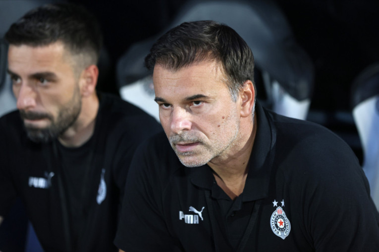 Partizan pravi rezove! Neslaganje u stručnom štabu, nezadovoljstvo igračima, loši rezultati...