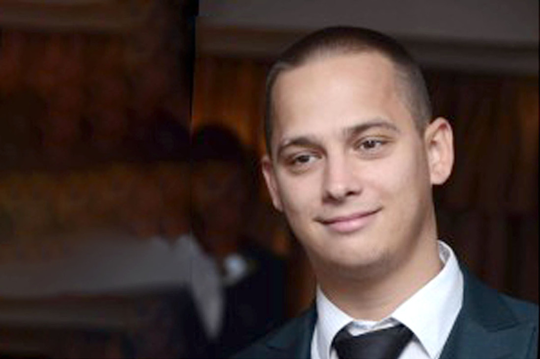 Tuga i suze na poslednjem ispraćaju Aleksandra! Mladić kojeg je na Karaburmi ubio drogirani stomatolog sahranjen uz cveće i jecaje