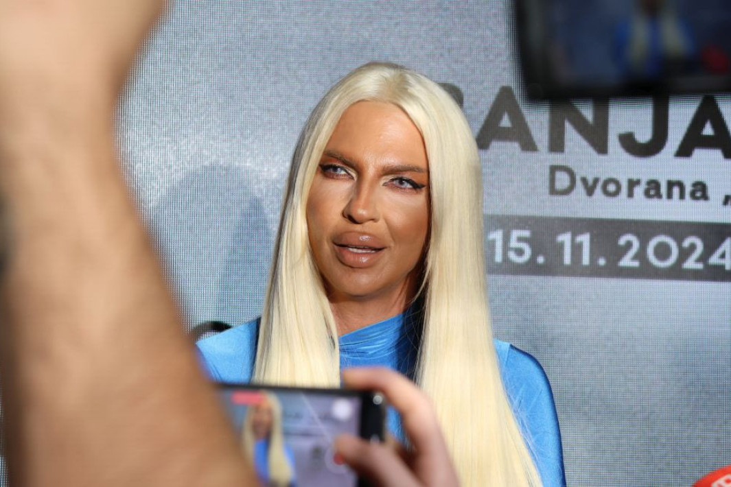 Jelena Karleuša o partneru i prinovi: Mogu da kažem da sam zadovoljna!