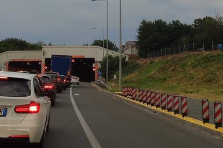 Vesić: Od danas kamionima zabranjeno preticanje na obilaznici oko Beograda
