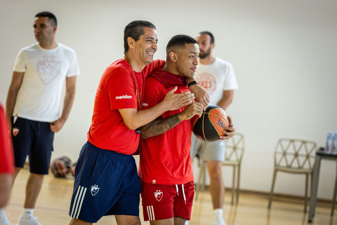 Sferopulos upalio Zvezdine motore u Staroj Pazovi: Srećan sam što imamo ovakav tim na okupu! (VIDEO)