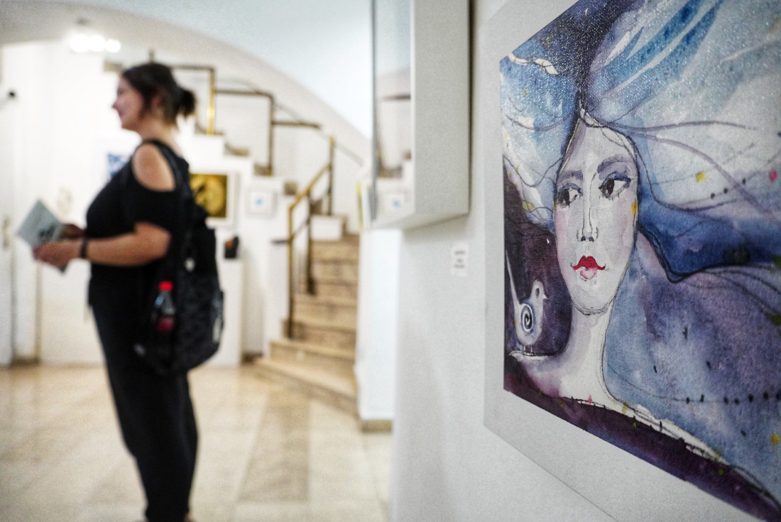 Kako komuniciramo danas? Odgovori se kriju u fantastičnim radovima na izložbi "Kontakt" (FOTO)