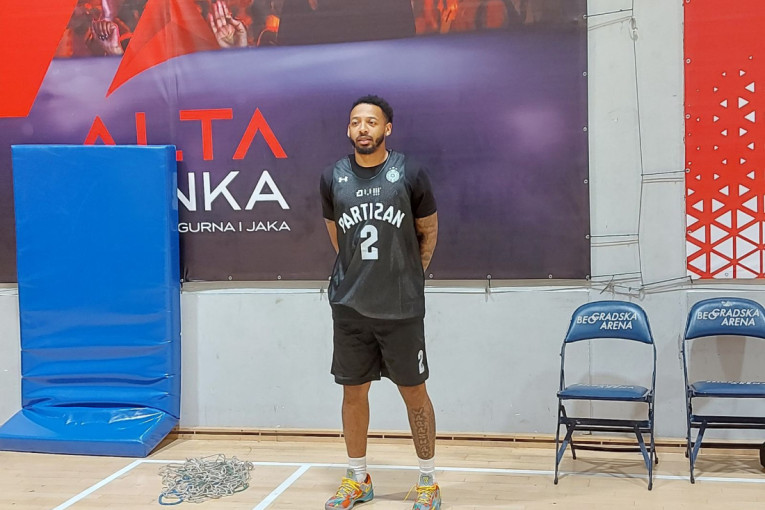 Grobari mogu da odahnu: Najveće pojačanje Partizana je stiglo u Beograd! Uslikan je u crno-beloj opremi! (FOTO)