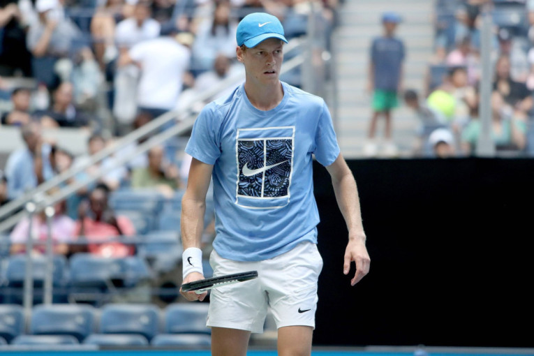 Kirjos dominira van terena: Nemam ništa protiv Sinera, ali stojim iza svake izgovorene reči!