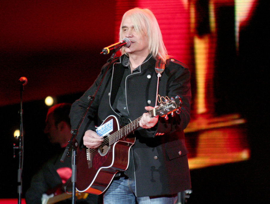 "Tek kada se duhom ka nebu vinu, osete u srcu njihovu veličinu!" Ovo je pesma posvećena Bori, koja je rastužila sve!