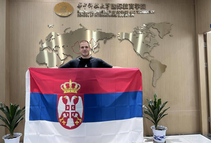 Marko je otišao u Kinu da uči o veštačkoj inteligenciji, ali vratiće se u Srbiju: Kinezi nas vole, ali jedno nije jasno (FOTO/VIDEO)