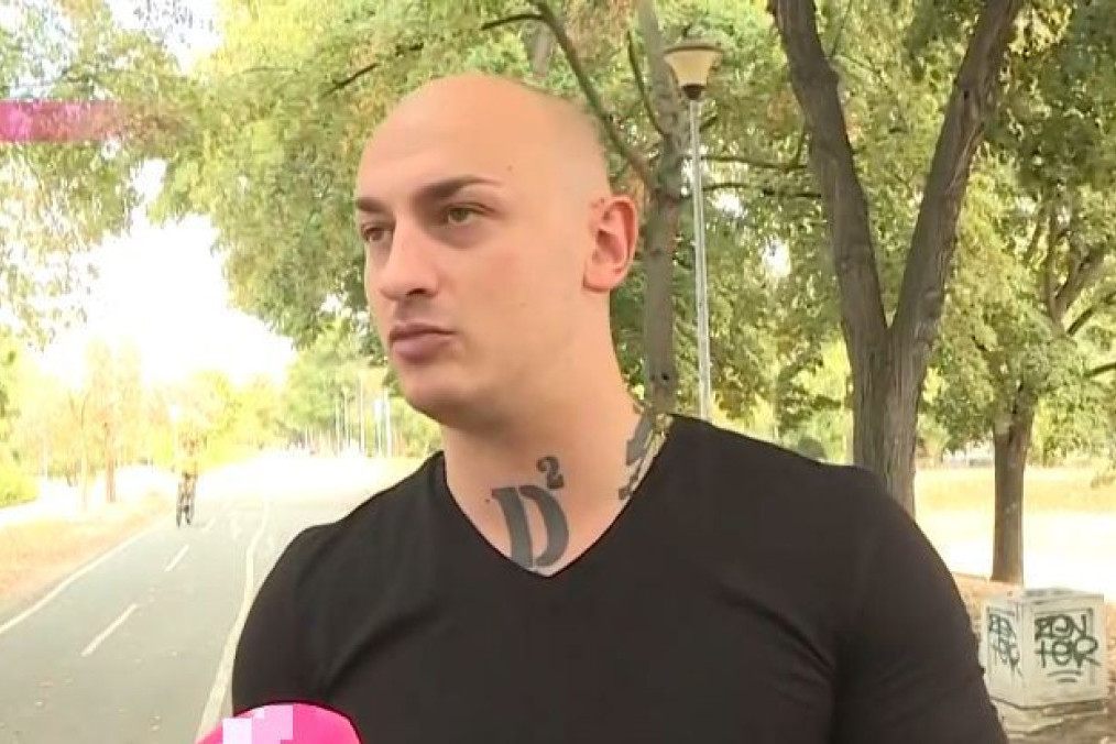 "Rada Manojlović se loži na Desingericu!" Naš pevač opleo po kolegama:  Tu bi mu se završila karijera!