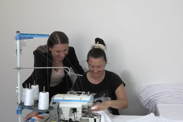 Olivera je život u Beogradu zamenila šivaćom mašinom u rodnoj Medveđi: "Imala sam hrabrosti da poslušam srce"