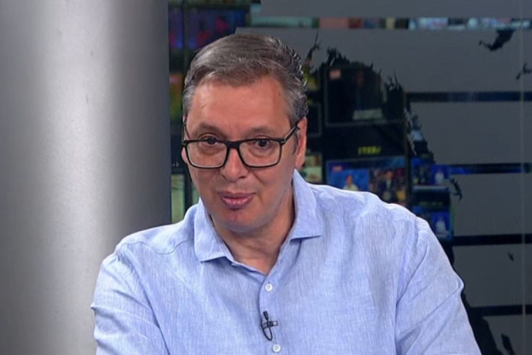 Predsednik Vučić: Srbija je najbolja, nikada me nećete naterati da bilo koga i bilo šta volim više od nje!