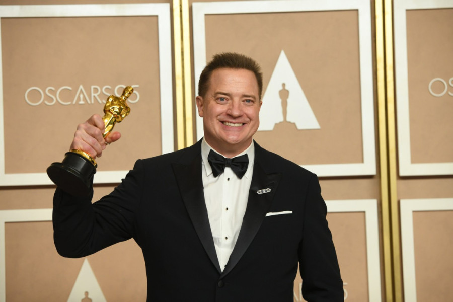 Zaključao se u auto i očajnički pokušavao da da otkaz: Najgori film Brendana Frejzera (VIDEO)