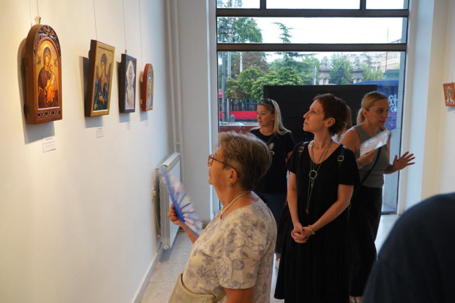 Otvorena izložba "Portret na ikoni": Jedinstvena prilika da na licu mesta doživite stvaranje sakralnih dela (FOTO)
