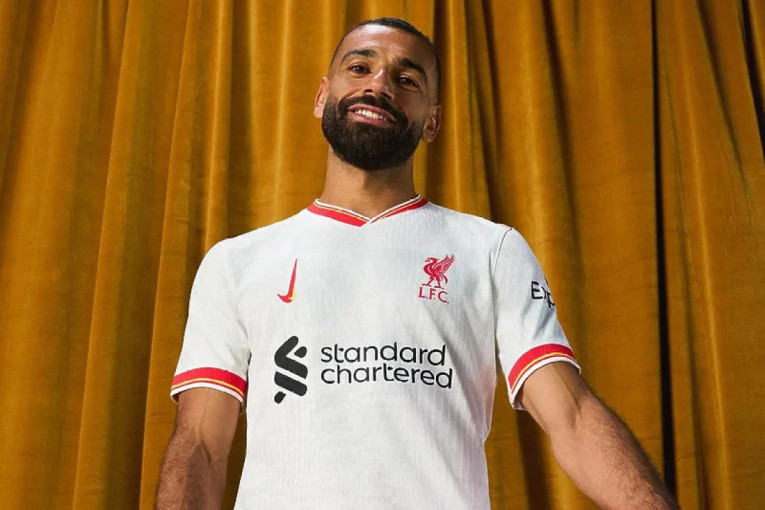 Novi garnitura dresova Liverpula: Zašto je logo Nike okrenut na donju stranu?