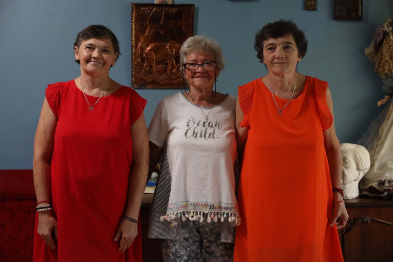 I da sve puca u mojim grudima, nikad ne bih odustala: Rada se bori za život, a i dalje se brine o ćerkama sa smetnjama u razvoju (VIDEO)