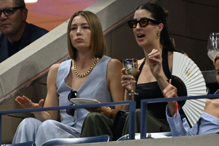 Svetske face gledaju Novaka: Slavna glumica uživala u pobedi Đokovića!