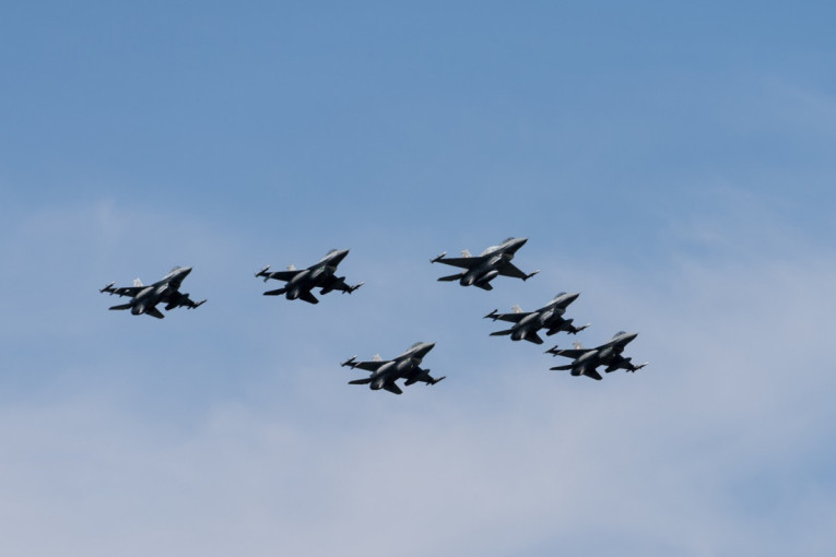 Drama na Dunavu: Automobil sleteo u reku, sumnja se da su putnici i dalje unutra