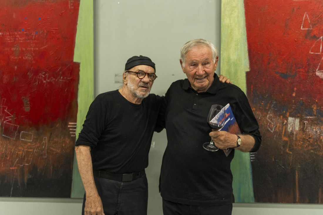 Supertankeri kao fascinacija: Otvorena izložba Aleksandra Cvetkovića „Novi zapisi armižadura“ (FOTO)