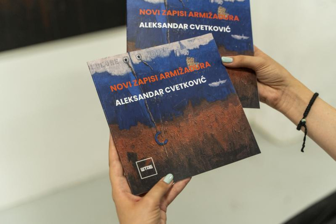 Supertankeri kao fascinacija: Otvorena izložba Aleksandra Cvetkovića „Novi zapisi armižadura“ (FOTO)