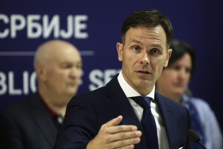 Ministar Mali: Vučić se časno i junački bori za našu zemlju i narod