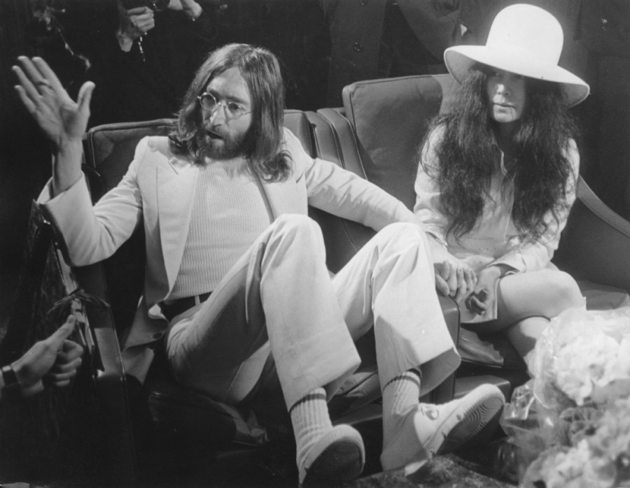 Ovo su bile poslednje reči Džona Lenona tik pred smrt: Pojedini detalji do dan danas ostali su nepoznati