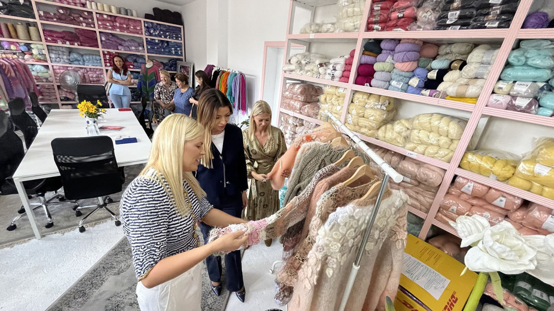 Ministarka privrede Adrijana Mesarović obišla proizvodnju Maridruna u Priboju (FOTO)