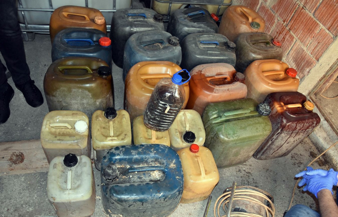 Akcija policije u Smederevu! Otkrili dve tajne lokacije sa 4.400 litara nelegalnog dizela, raspisana potraga za osumnjičenim (FOTO)