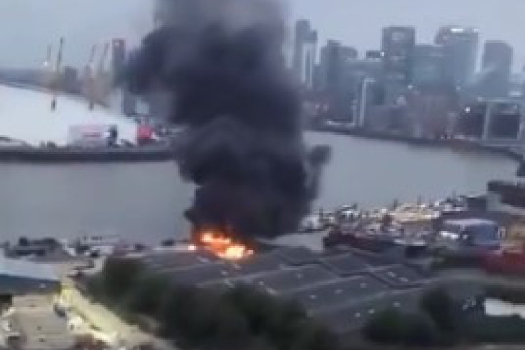 Eksplozija u Londonu: Požar u blizini poznate dvorane, vatrogasci hitno izašli na lice mesta (VIDEO)