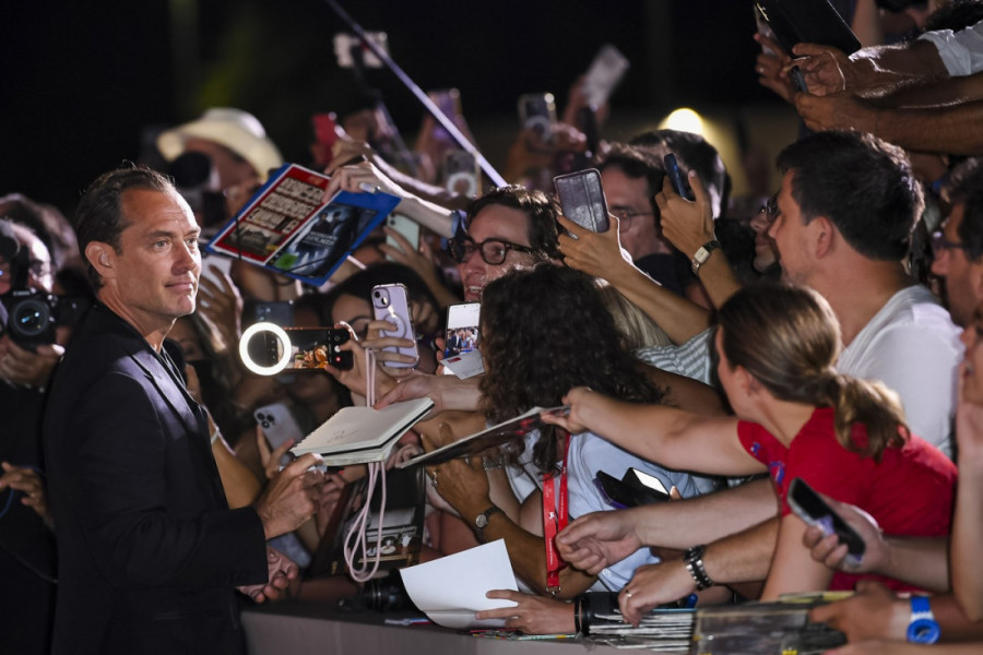 Džud Lou nije smeo da razgovara sa kolegom, a onda mu je reditelj tražio nešto još luđe: Prvi trejler filma "The Order" (VIDEO)