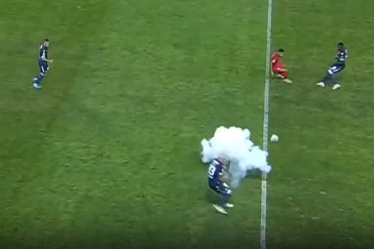 Veliki skandal u Milanovcu, eksplozija zamalo povredila novog fudbalera Crvene zvezde! Odmah se uhvatio za glavu! (VIDEO)