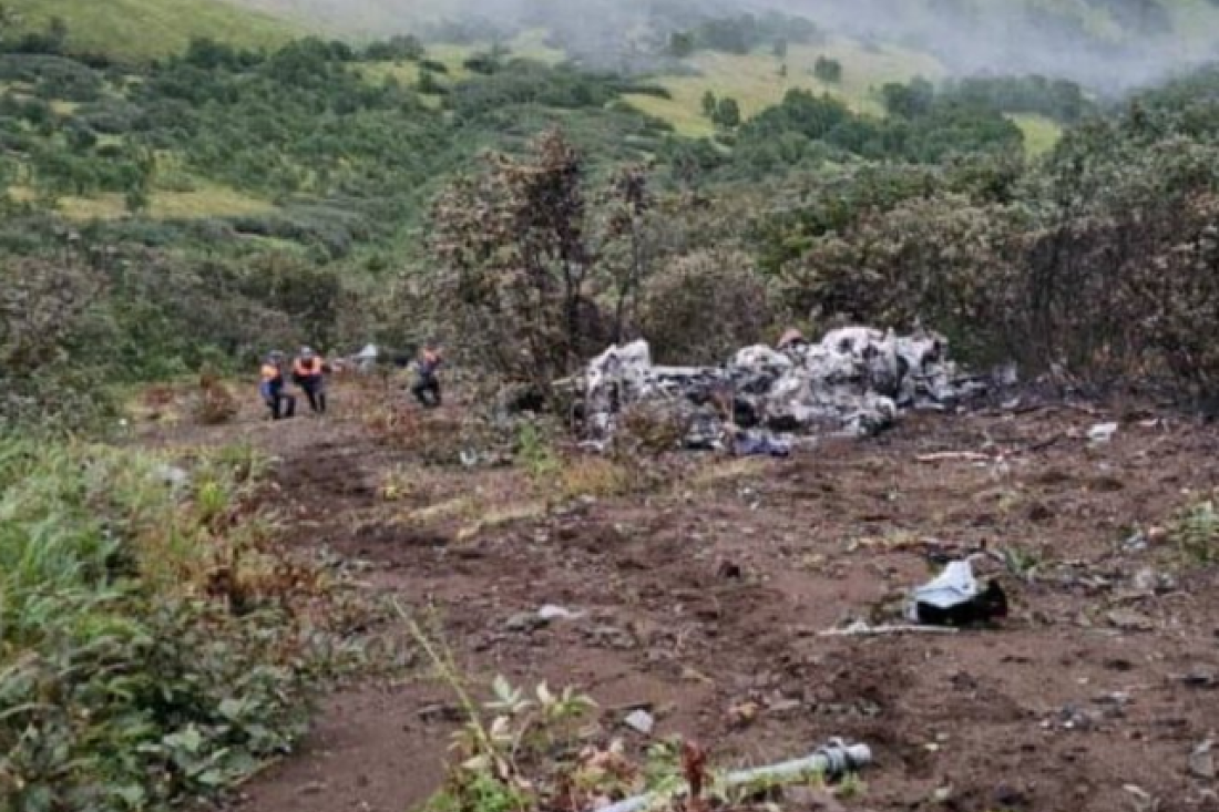 Tragedija u Rusiji: Srušio se helikopter, spasilačke ekipe pronašle 17 tela – nema preživelih (VIDEO)