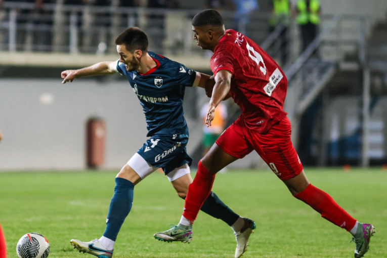 Topovski udar, crveni za Radnički i Ivanićev projektil: Pogledajte sve hajlajtse Radničkog i Zvezde u FULL HD (VIDEO)