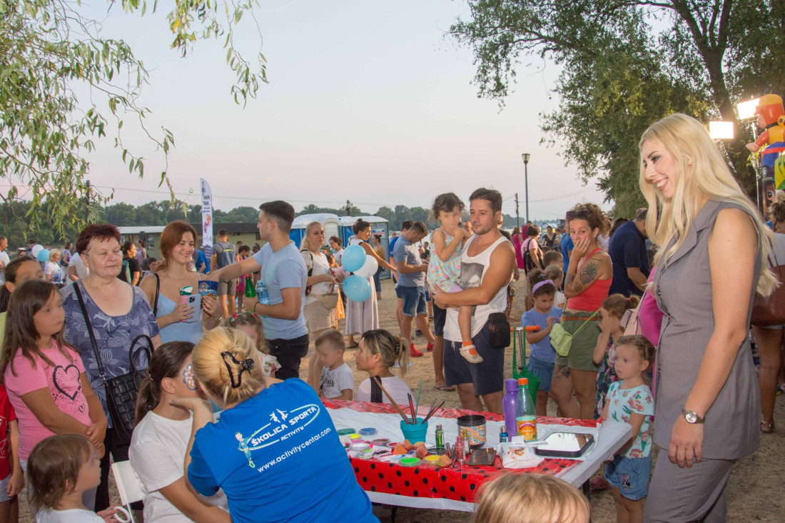 Publika oduševljena „Novobeogradskim letom”! Održan niz koncerata, najzanimljivije bilo deci (FOTO)
