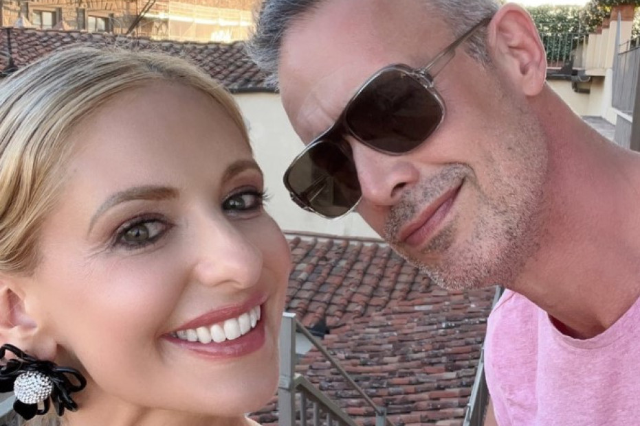 Sara Mišel Gelar i Fredi Princ Džunior proslavljaju 22 godine braka: Par ne skida osmeh sa lica! (FOTO)