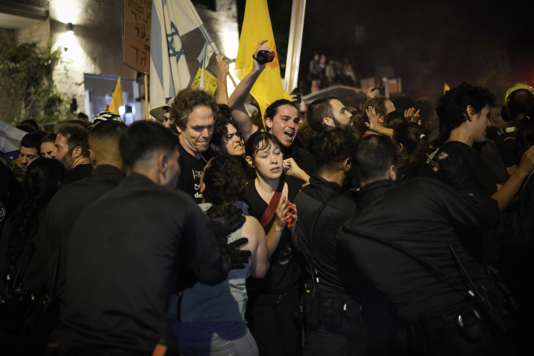 Haos u Izraelu: Uhapšeno najmanje 10 učesnika antivladinih protesta kod Netanjahuove kuće