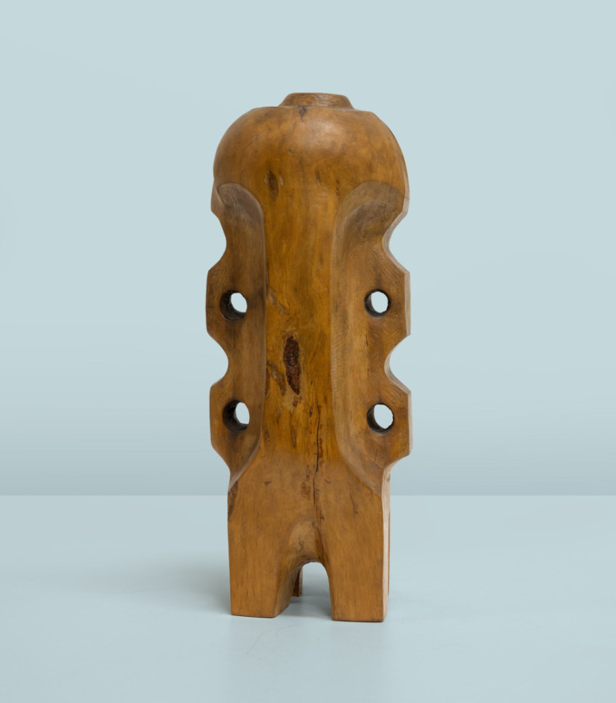 Drvo sa ognjišta koje u sebi još čuva toplinu: Nesvakidašnja izložba u Muzeju savremene umetnosti (FOTO)