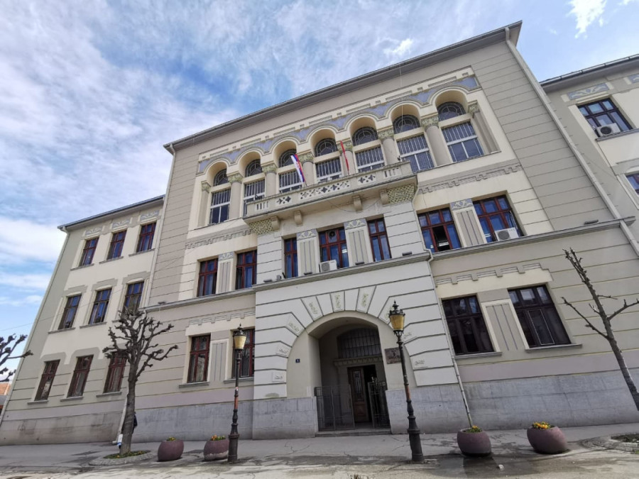 "Nikada duhom nisam odlazio iz Čačka": Ovo je srednja škola u kojoj je Bora Đorđević napisao prve stihove i koju je toliko voleo (FOTO)