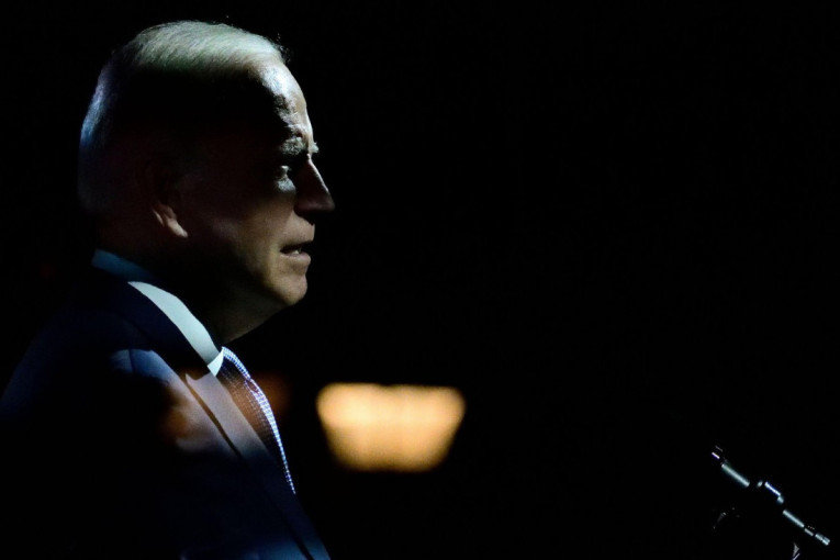 Mask i Saks kritikuju Bajdena zbog odluke o raketama ATACMS!