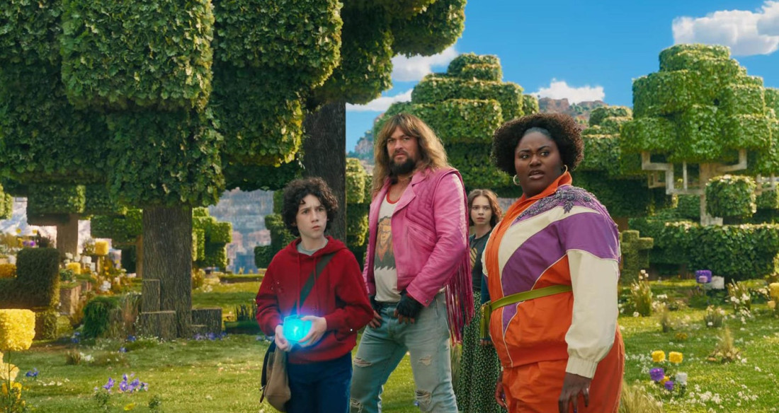 Pale baklje, bacaju kokice, skaču i divljaju: Potpuni haos u bioskopima zbog "Majnkrafta" (FOTO/VIDEO)